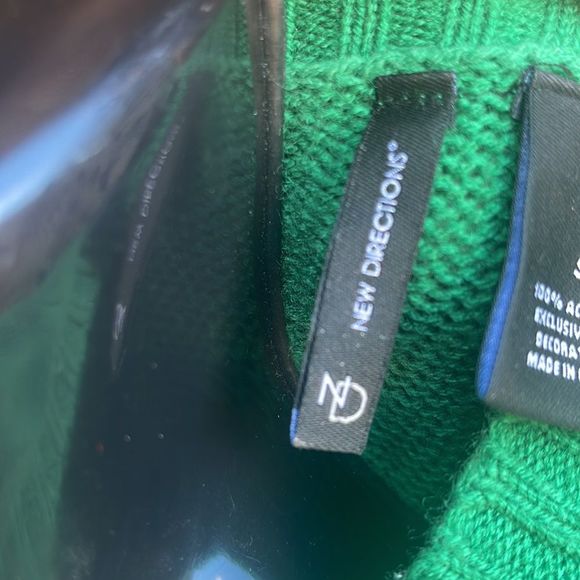 NEW DIRECTION CHRISTMAS SWEATER 🎄 - Picture 2 of 10